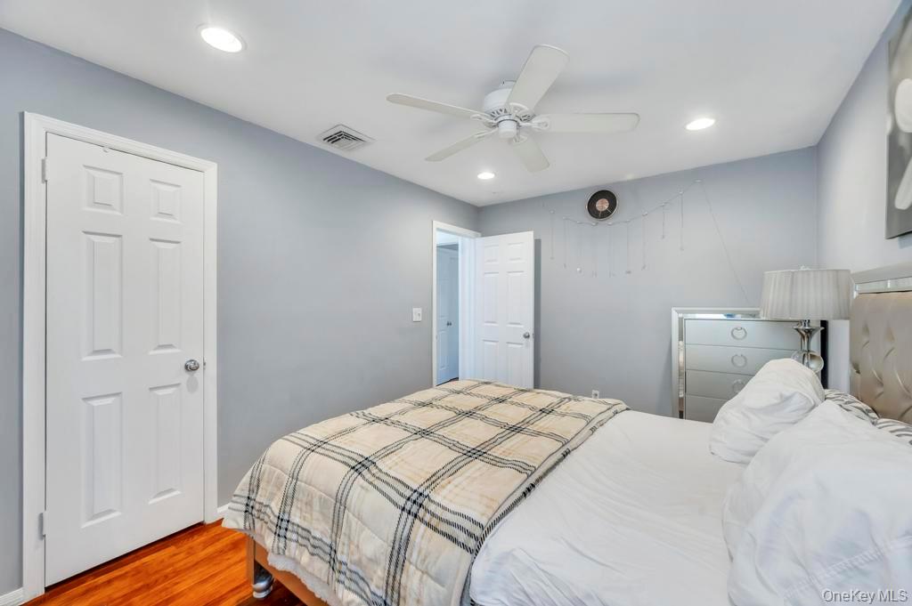 1810 North Jerusalem Road North Bellmore, NY 11710 - Photo 12 of 22