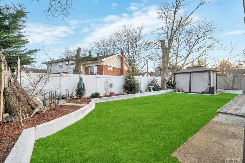 1810 North Jerusalem Road North Bellmore, NY 11710 - Photo 18 of 22