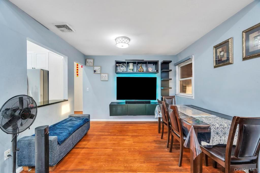 1810 North Jerusalem Road North Bellmore, NY 11710 - Photo 5 of 22