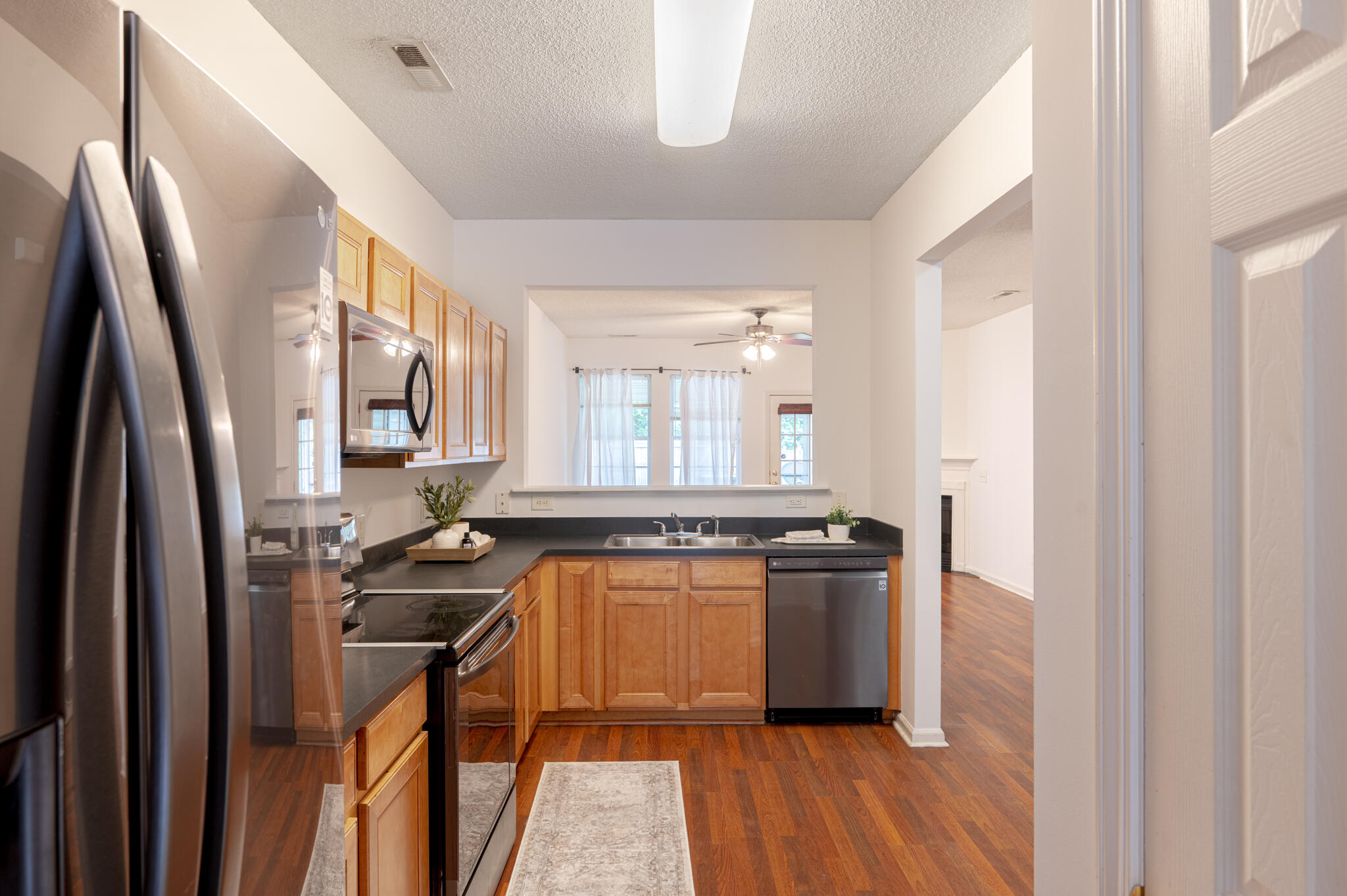 261 Brookshire Road Goose Creek, SC 29445 - Photo 5 of 26