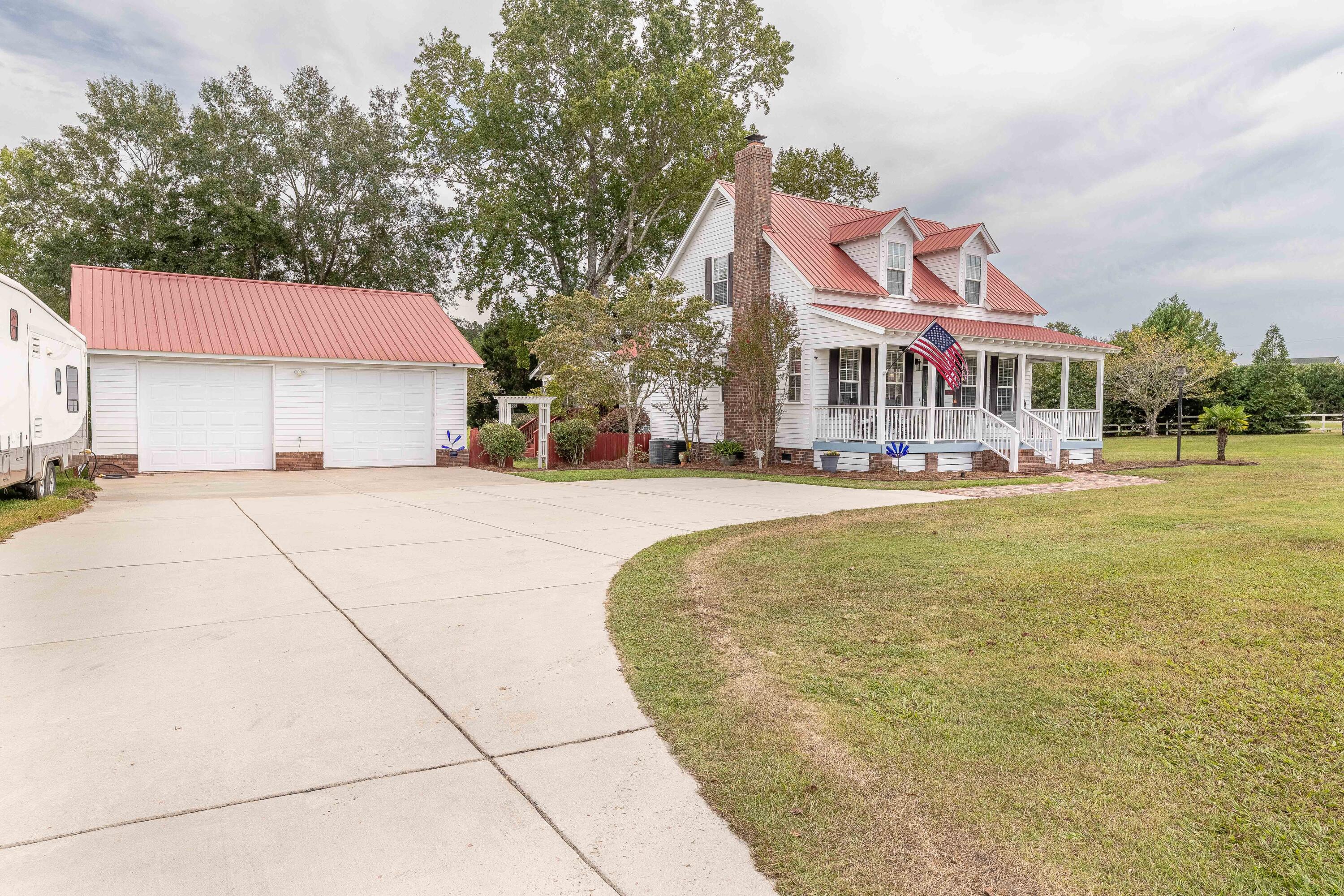 125 Rocks Pond Road Eutawville, SC 29048 - Photo 2 of 40 IMG_0024-HDR