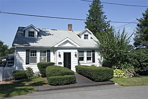 28 Garden Road Scituate, MA 02066 - Photo 2 of 17 Gallery Image 2