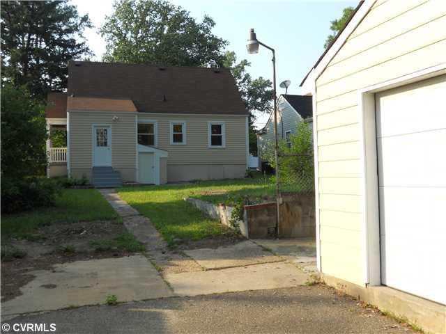 2523 Maplewood Road Henrico, VA 23228 - Photo 12 of 12 Exterior Front