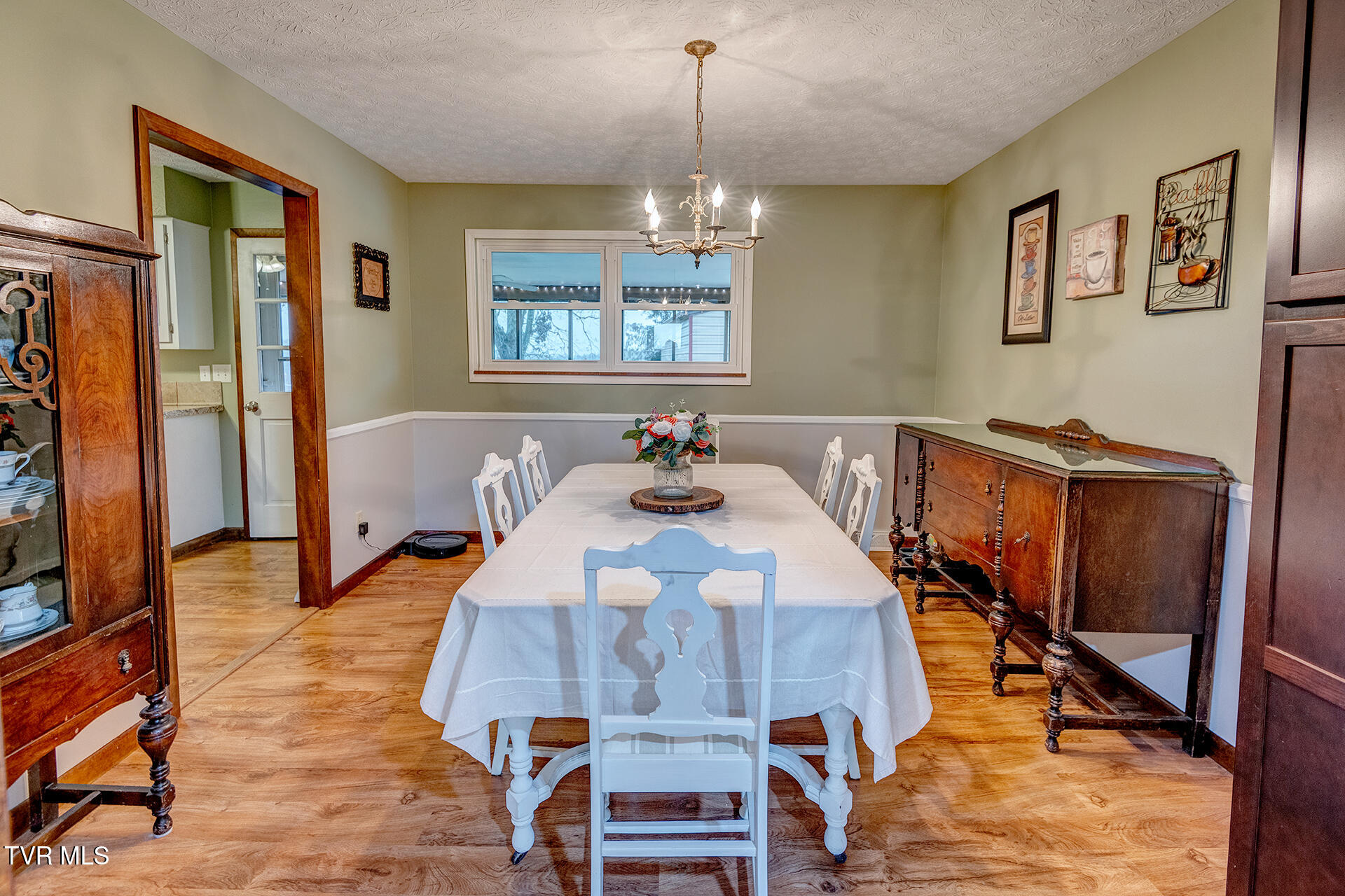 225 Plainview Heights Circle Greeneville, TN 37745 - Photo 17 of 62 Shandi-225-Plainview-Heights-Interior_99