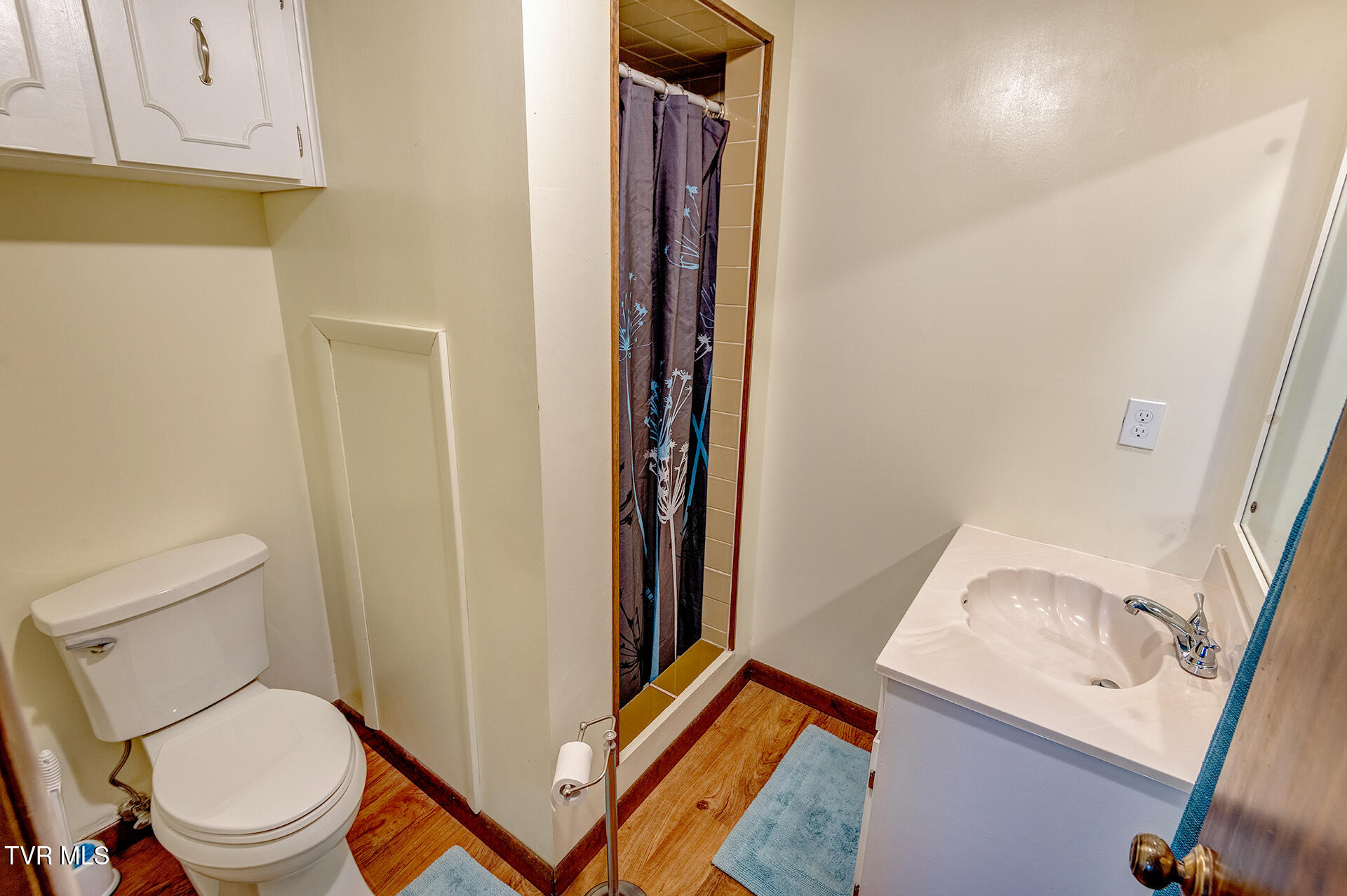 225 Plainview Heights Circle Greeneville, TN 37745 - Photo 23 of 62 Shandi-225-Plainview-Heights-Interior_03