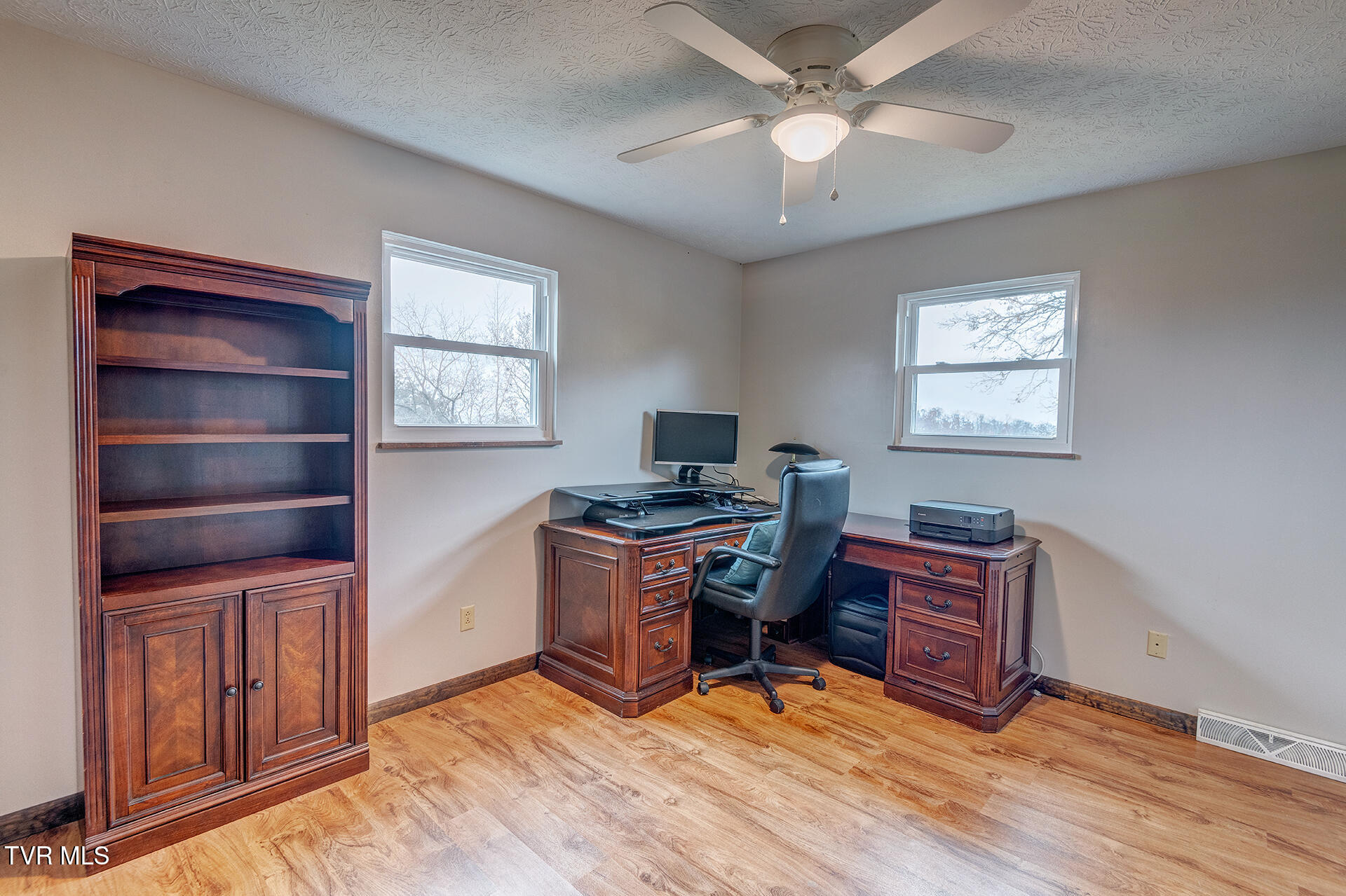 225 Plainview Heights Circle Greeneville, TN 37745 - Photo 24 of 62 Shandi-225-Plainview-Heights-Interior_00
