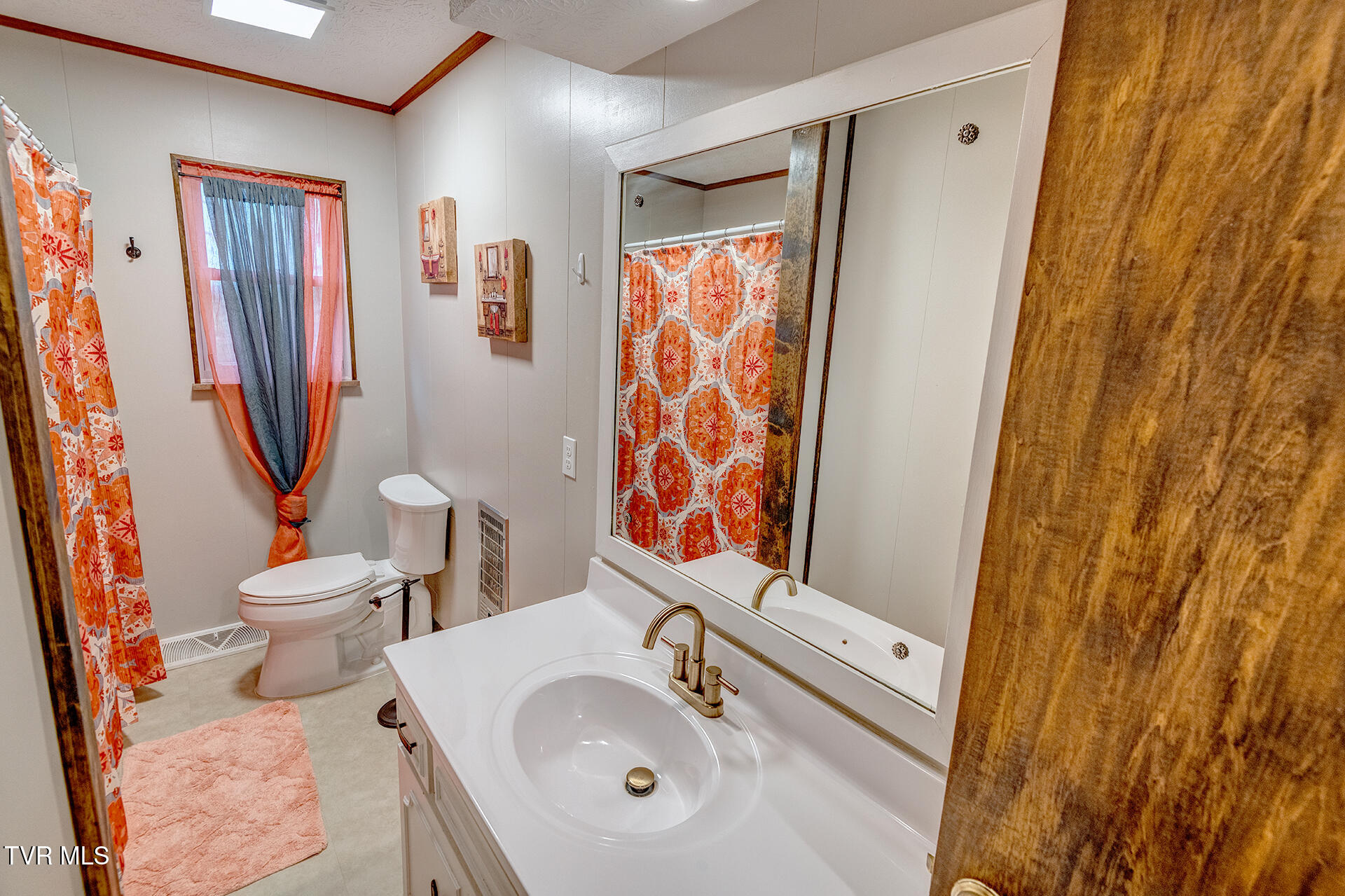 225 Plainview Heights Circle Greeneville, TN 37745 - Photo 27 of 62 Shandi-225-Plainview-Heights-Interior_02