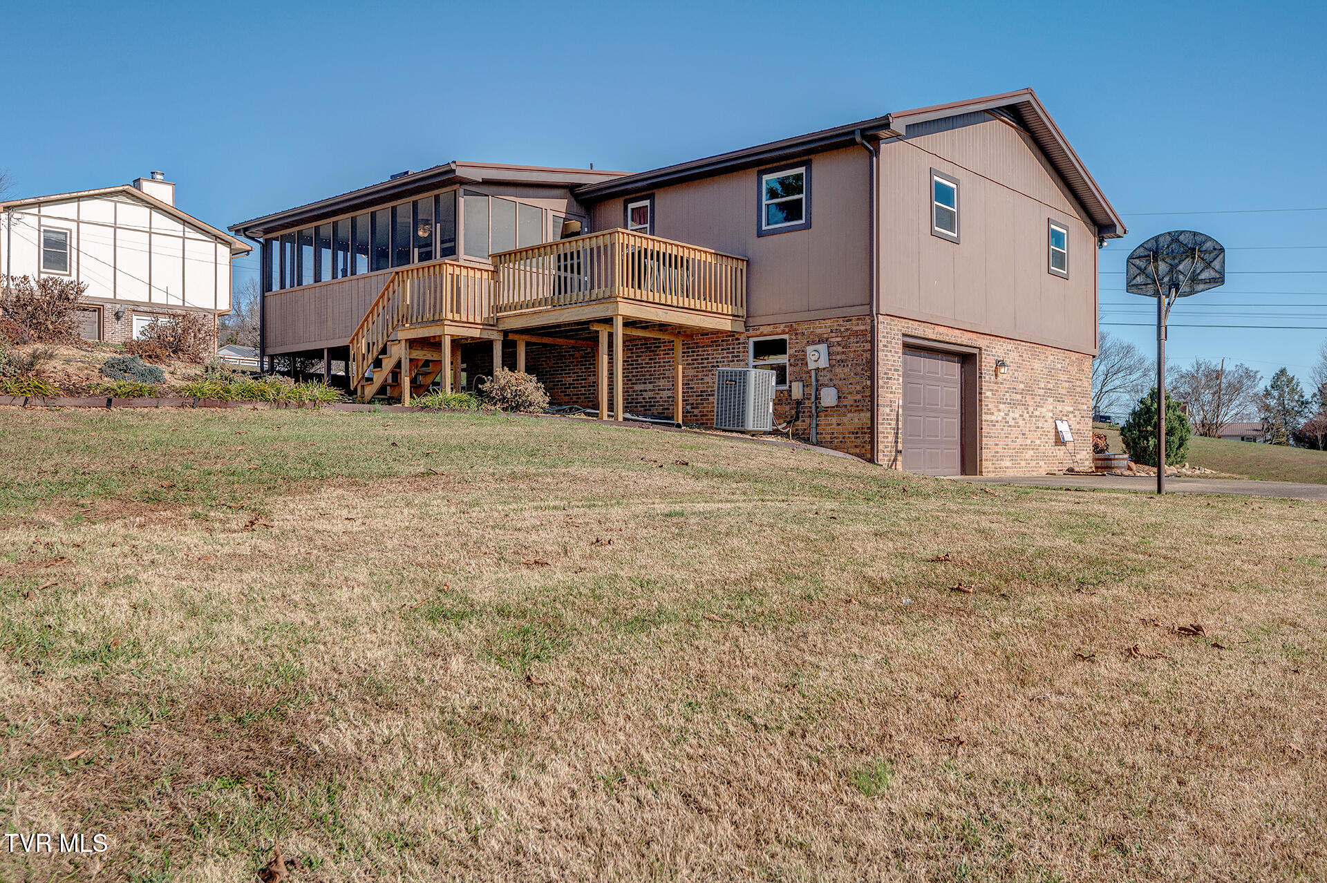 225 Plainview Heights Circle Greeneville, TN 37745 - Photo 3 of 62 Shandi-225-Plainview-Heights-Exterior_04