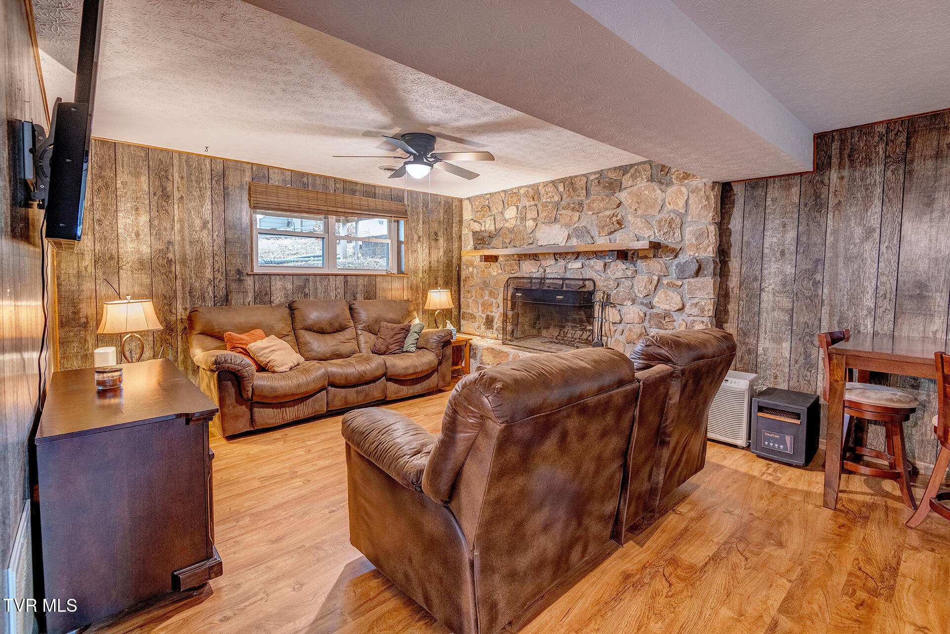 225 Plainview Heights Circle Greeneville, TN 37745 - Photo 33 of 62 Shandi-225-Plainview-Heights-Interior_01