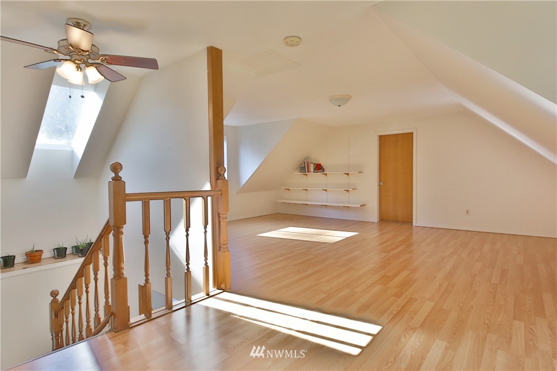 4211 Timberline Road Clinton, WA 98236 - Photo 14 of 25 Gallery Image 14