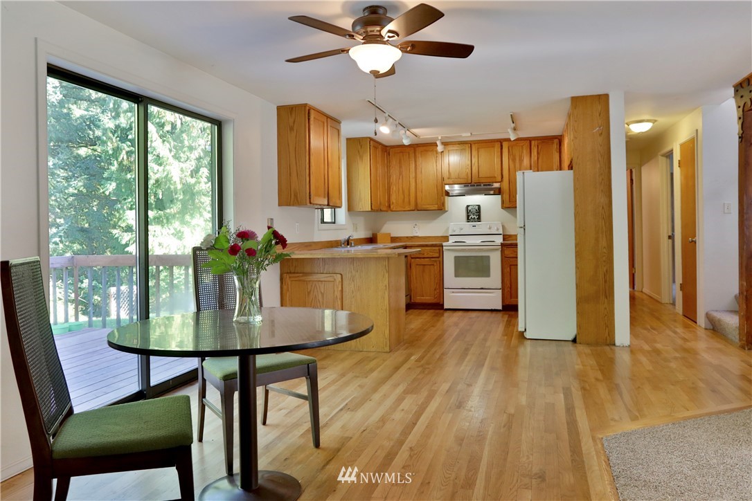 4211 Timberline Road Clinton, WA 98236 - Photo 8 of 25 Gallery Image 8