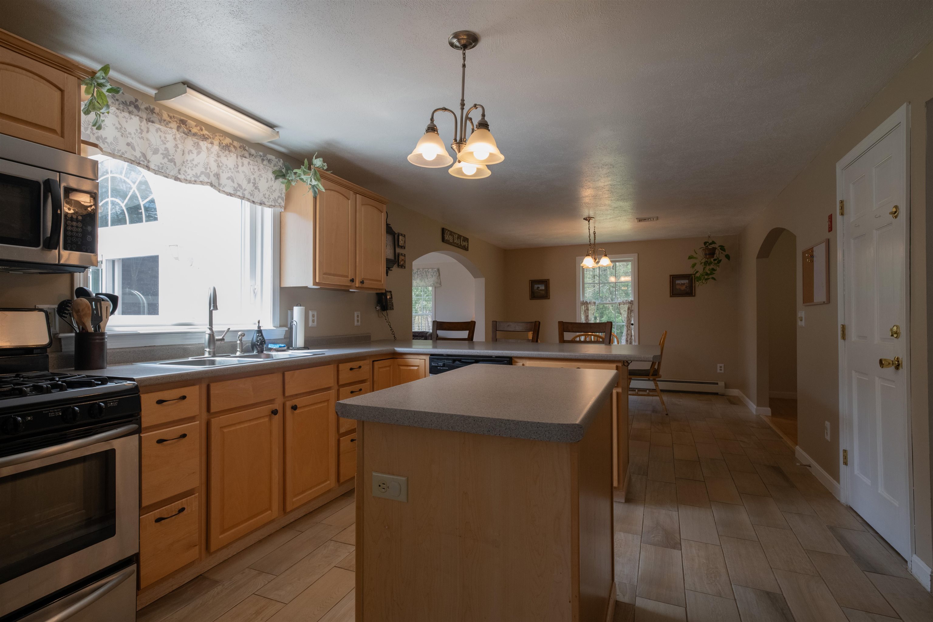 54 A N Road Kingston, NH 03848 - Photo 9 of 40