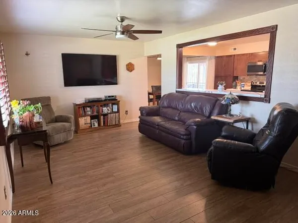 $415,900 | 11420 North 57th Avenue, Glendale, AZ 85304