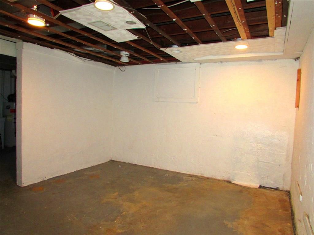 311 Glasgow Road Pittsburgh, PA 15221 - Photo 20 of 25 storage room in basement
