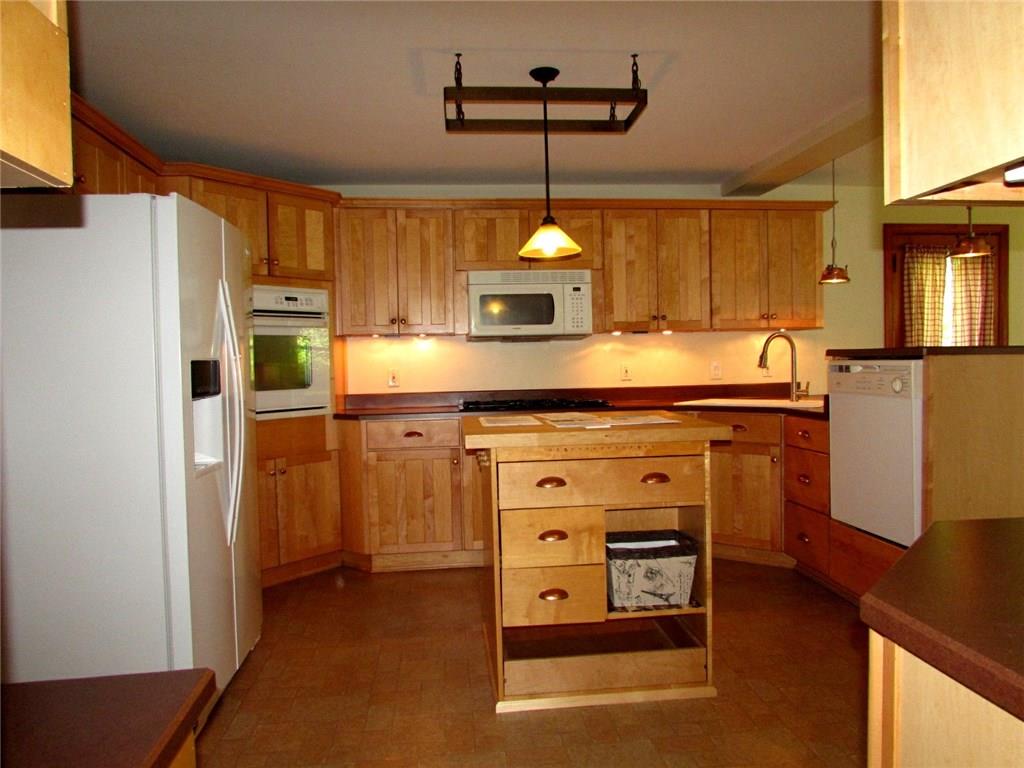 311 Glasgow Road Pittsburgh, PA 15221 - Photo 6 of 25 looking into Kitchen from dining room