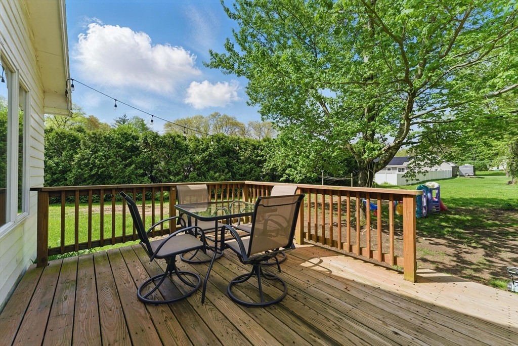 19 Straits Road Hatfield, MA 01038 - Photo 31 of 42 a view of balcony with wooden floor and fence