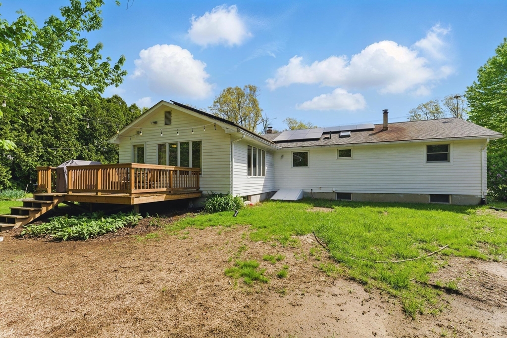 19 Straits Road Hatfield, MA 01038 - Photo 4 of 42 a house view with a garden space