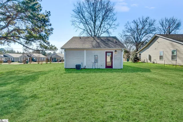 $162,900 | 107 Dillon Drive, Clinton, SC 29325