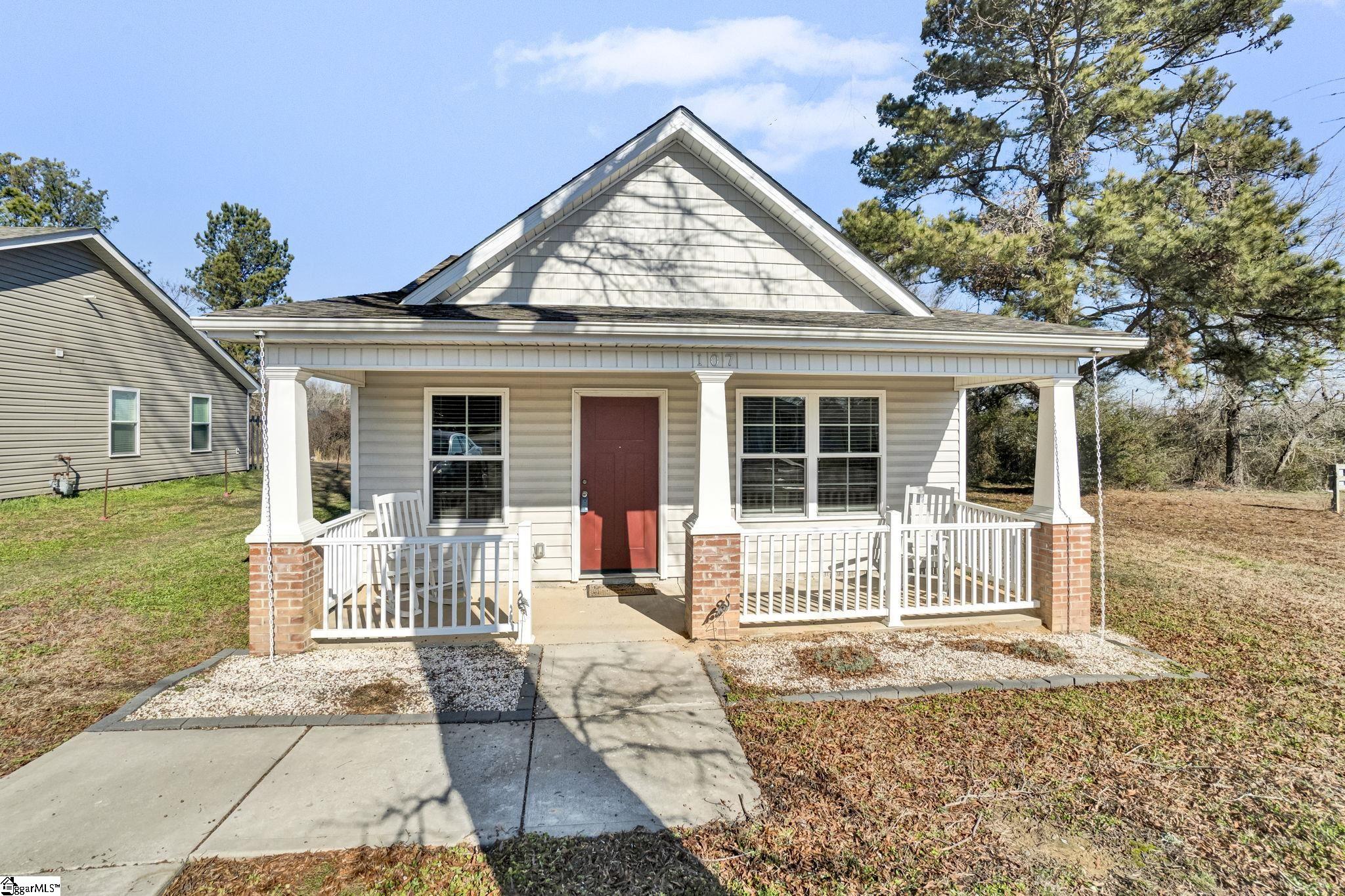 107 Dillon Drive Clinton, SC 29325 - Photo 2 of 17