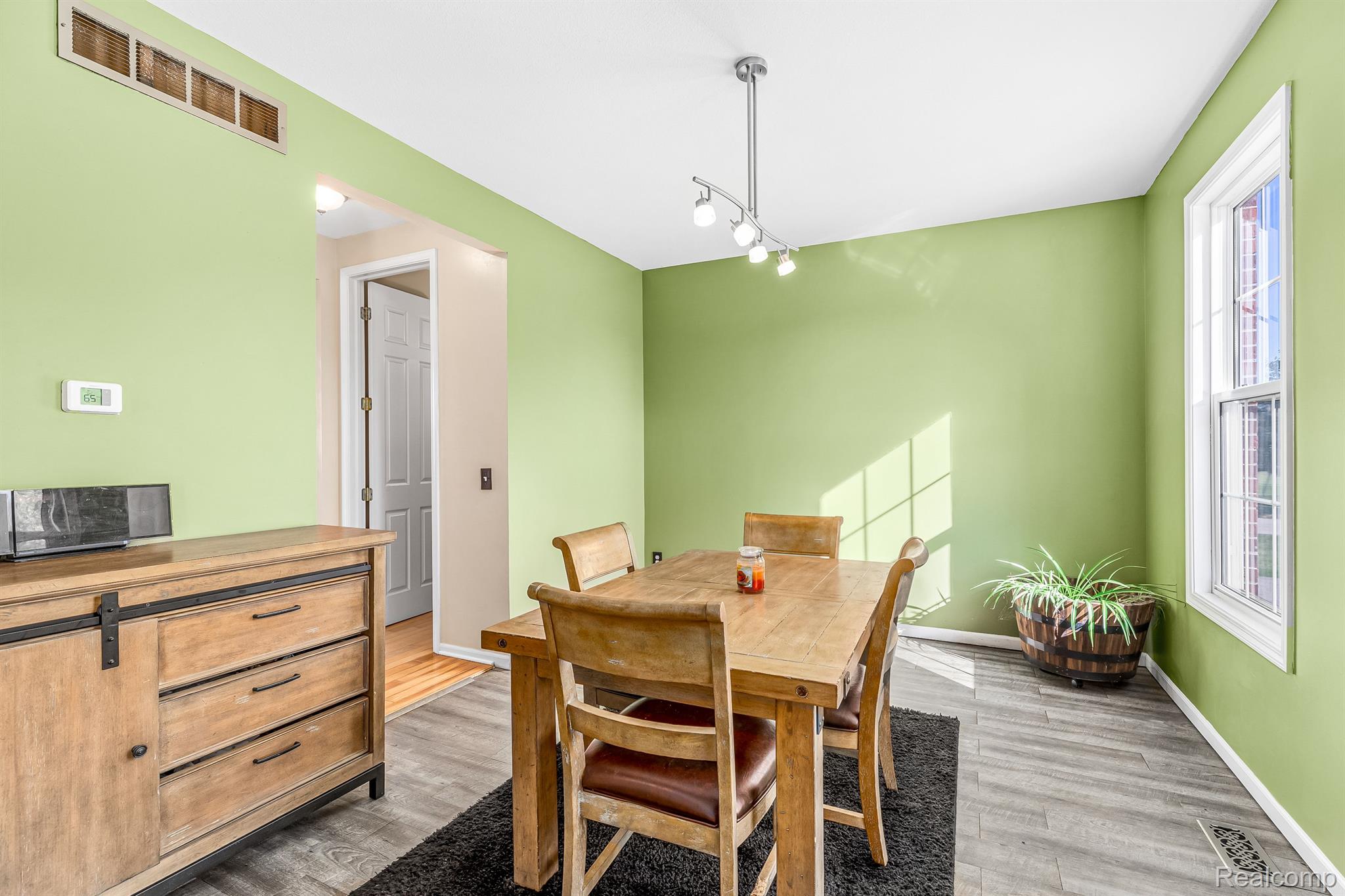 10156 Fenton Road Fenton, MI 48430 - Photo 18 of 45 Gallery Image 18