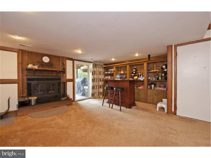 107 Chadd Road Newark, DE 19711 - Photo 17 of 25 Family Room