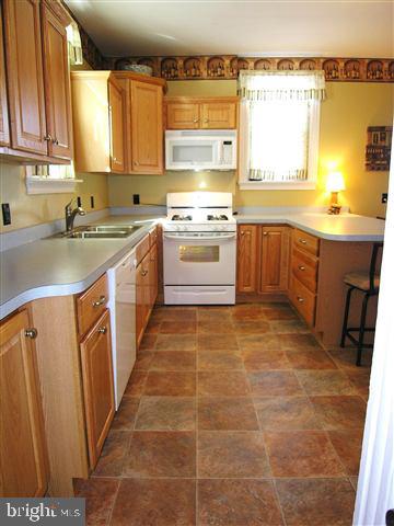 138 Lucknow Road Harrisburg, PA 17110 - Photo 5 of 8 Gallery Image 5