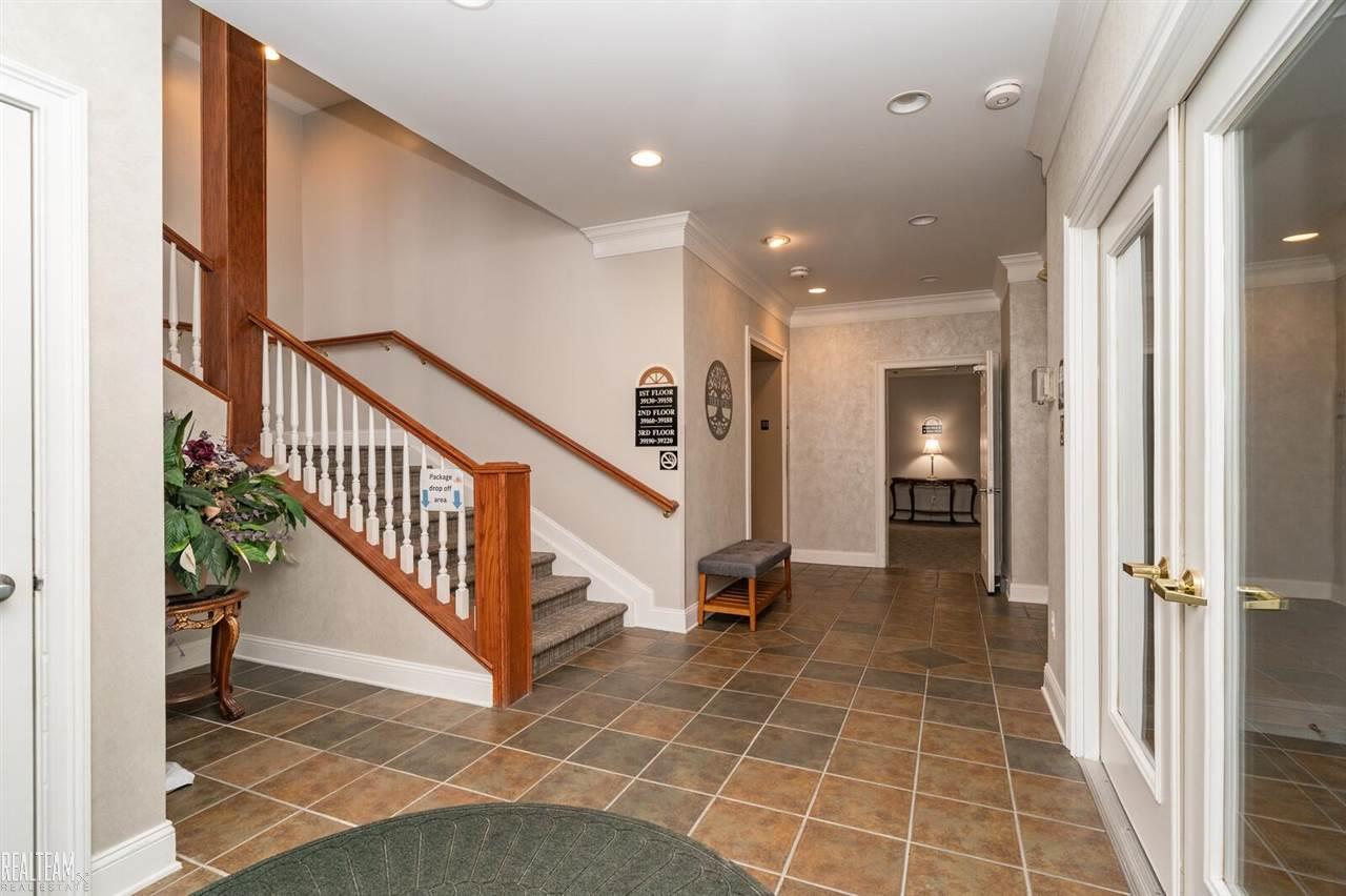 39152 Hayes Road, Unit 9 Clinton Township, MI 48038 - Photo 22 of 28