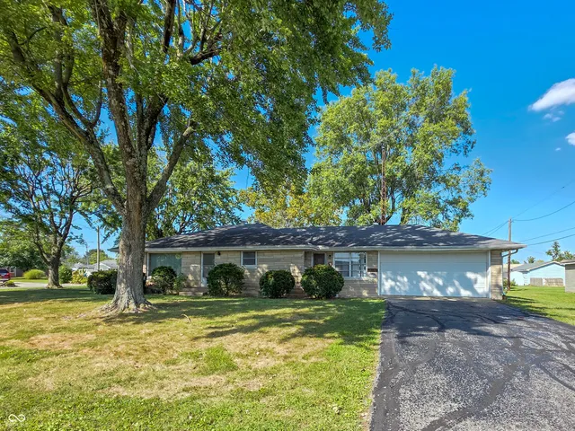 $169,900 | 510 Northeast C Street, Linton, IN 47441