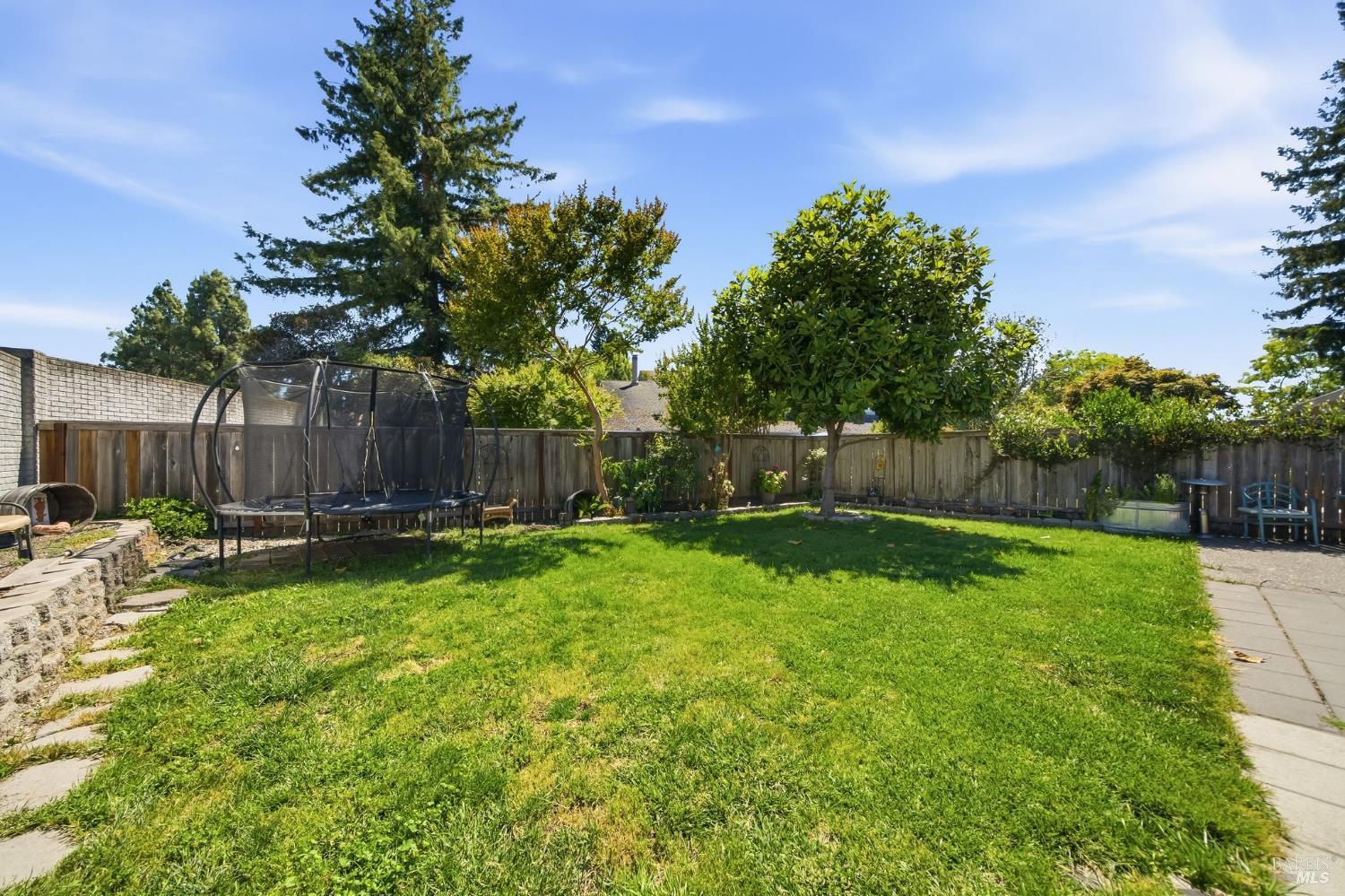 7078 Avenida Cala Rohnert Park, CA 94928 - Photo 27 of 46
