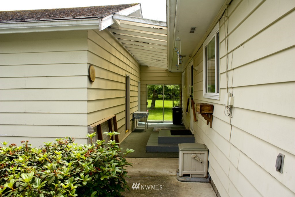 8610 Harborview Road Blaine, WA 98230 - Photo 11 of 15 Gallery Image 11