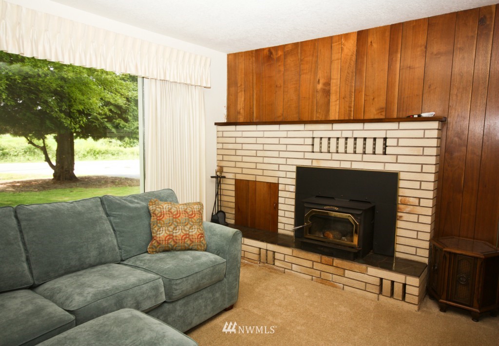 8610 Harborview Road Blaine, WA 98230 - Photo 6 of 15 Gallery Image 6