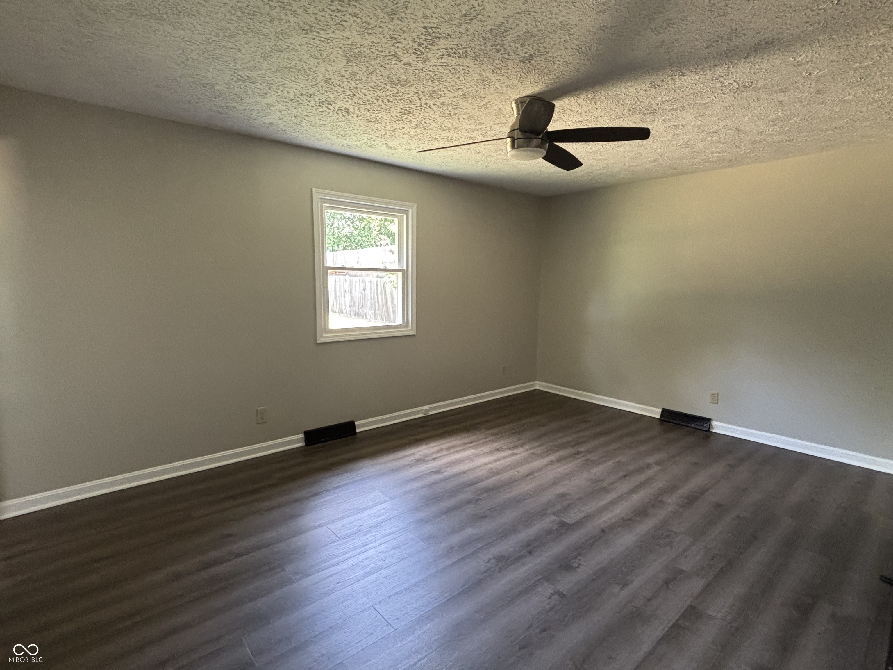 4343 Fairview Road Greenwood, IN 46142 - Photo 10 of 17