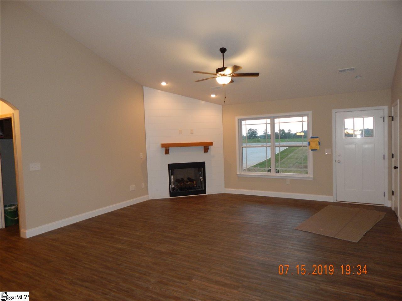 1467 Ballenger Road, Unit 14 Wellford, SC 29385 - Photo 2 of 16