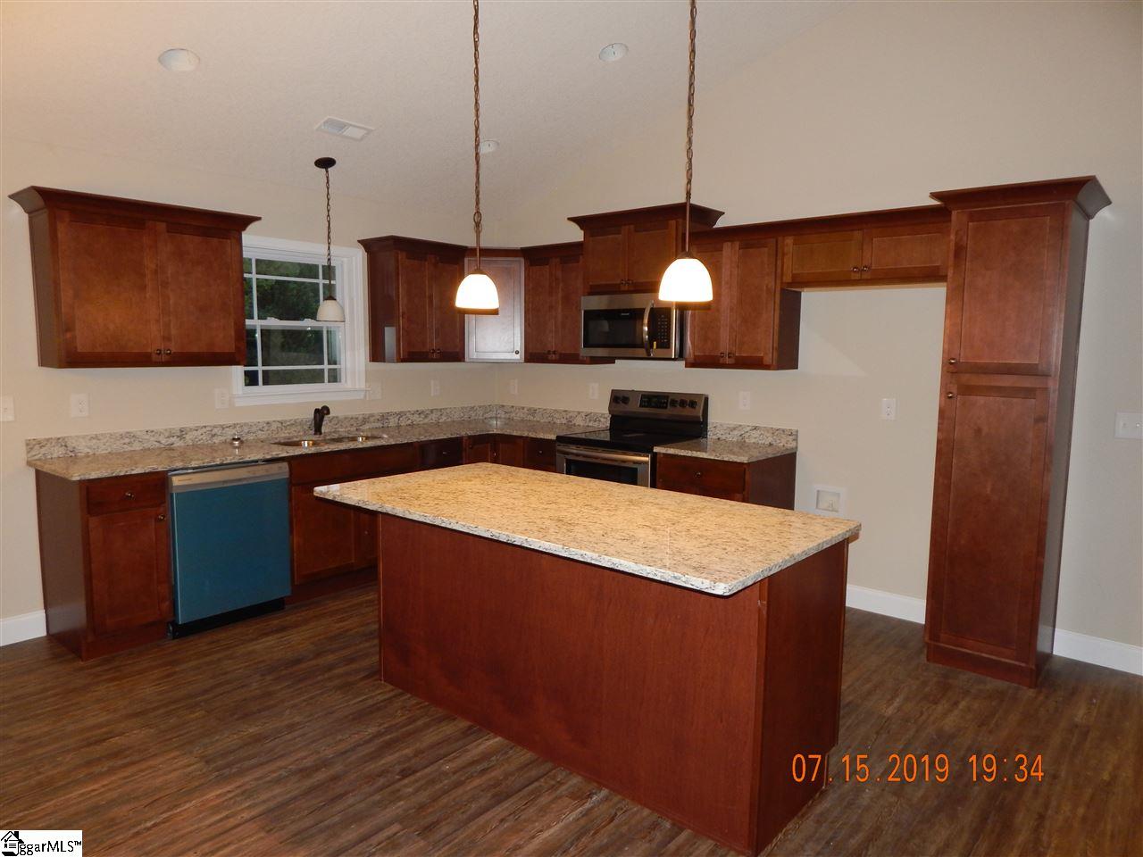1467 Ballenger Road, Unit 14 Wellford, SC 29385 - Photo 4 of 16