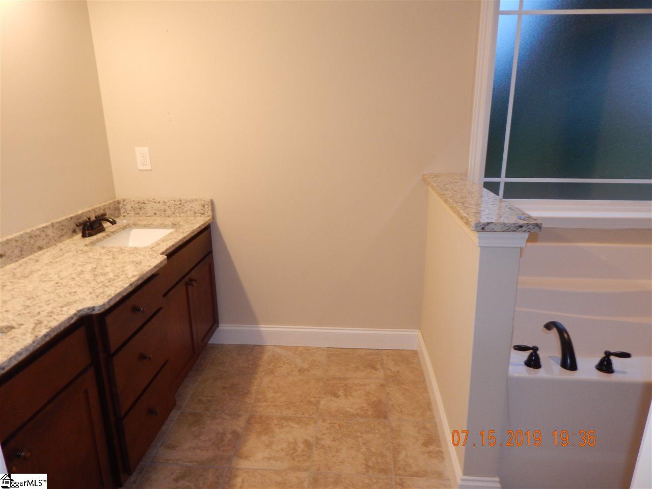 1467 Ballenger Road, Unit 14 Wellford, SC 29385 - Photo 7 of 16