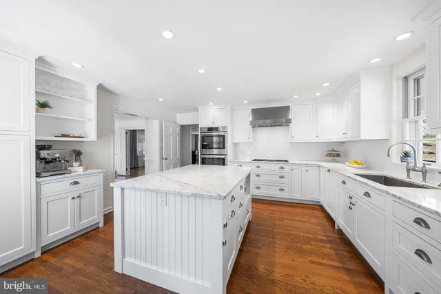 $1,725,000 | 130 Colket Lane, Devon, PA 19333