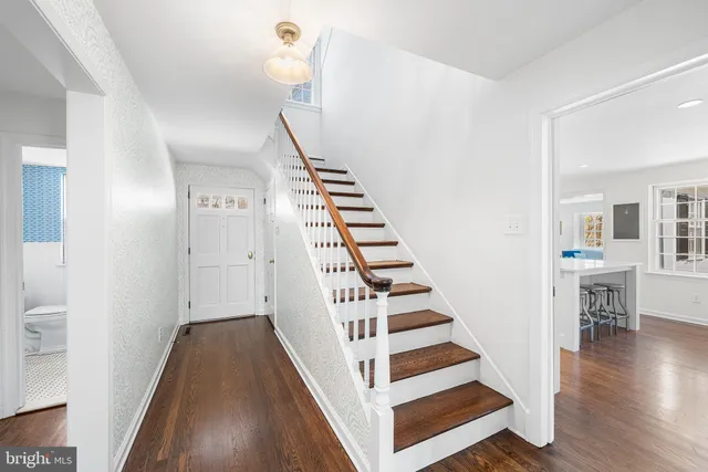 $1,725,000 | 130 Colket Lane, Devon, PA 19333