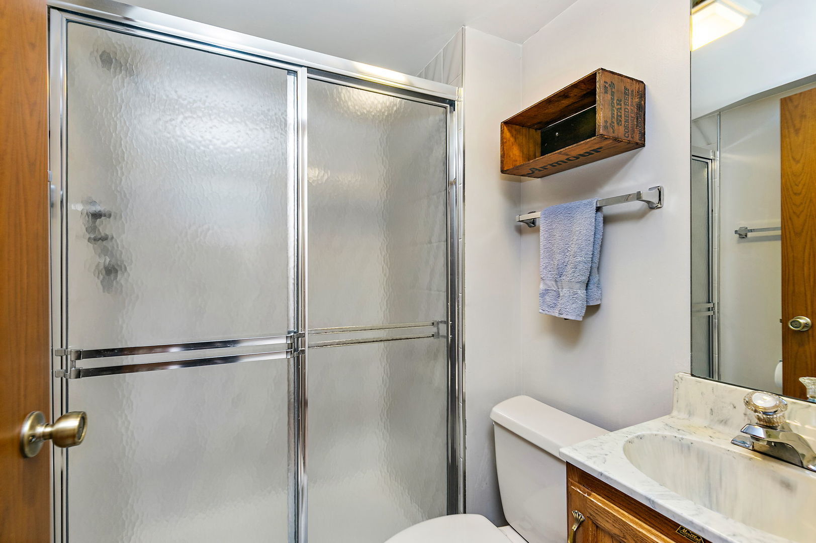 775 Stephen Drive Palatine, IL 60067 - Photo 12 of 19 a bathroom with a sink toilet and shower