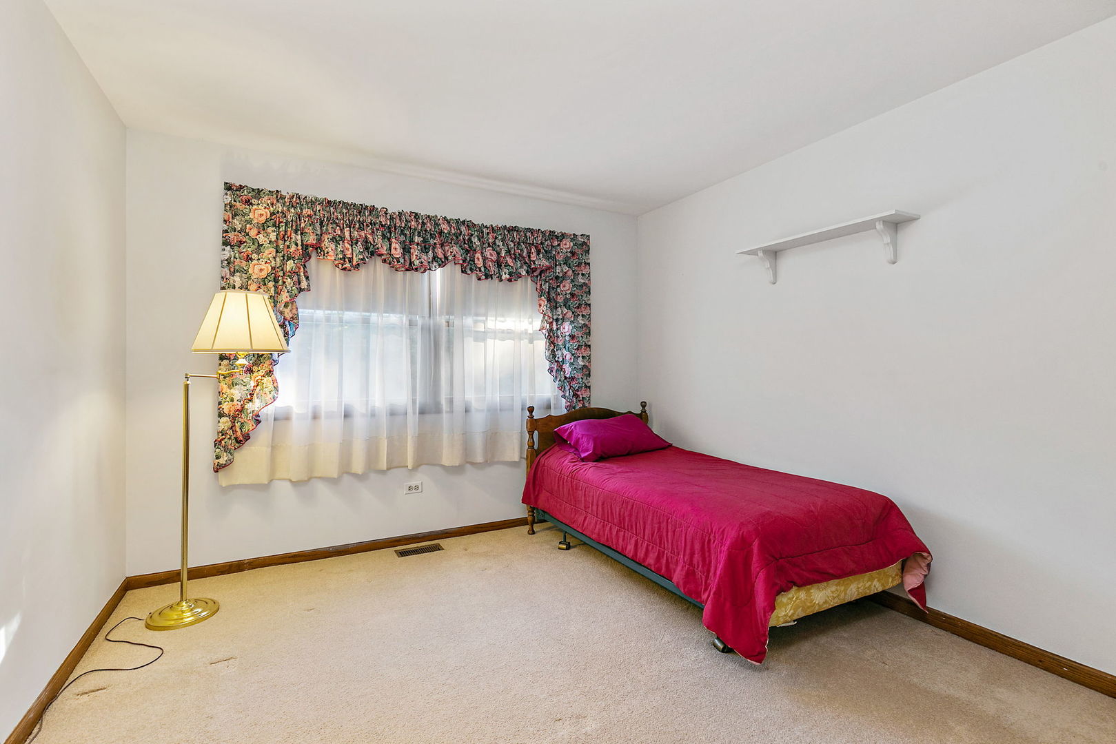 775 Stephen Drive Palatine, IL 60067 - Photo 15 of 19 a bedroom with a bed and a window