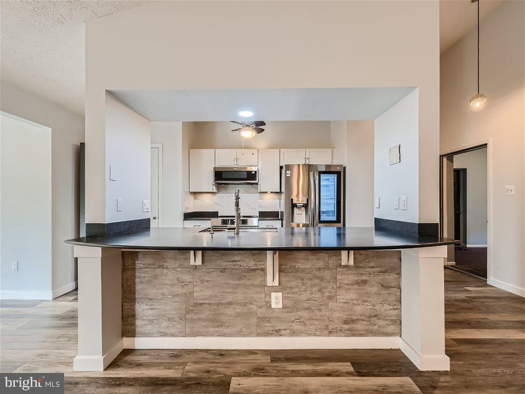 691 Deering Road, Unit 4K Pasadena, MD 21122 - Photo 8 of 29 Kitchen