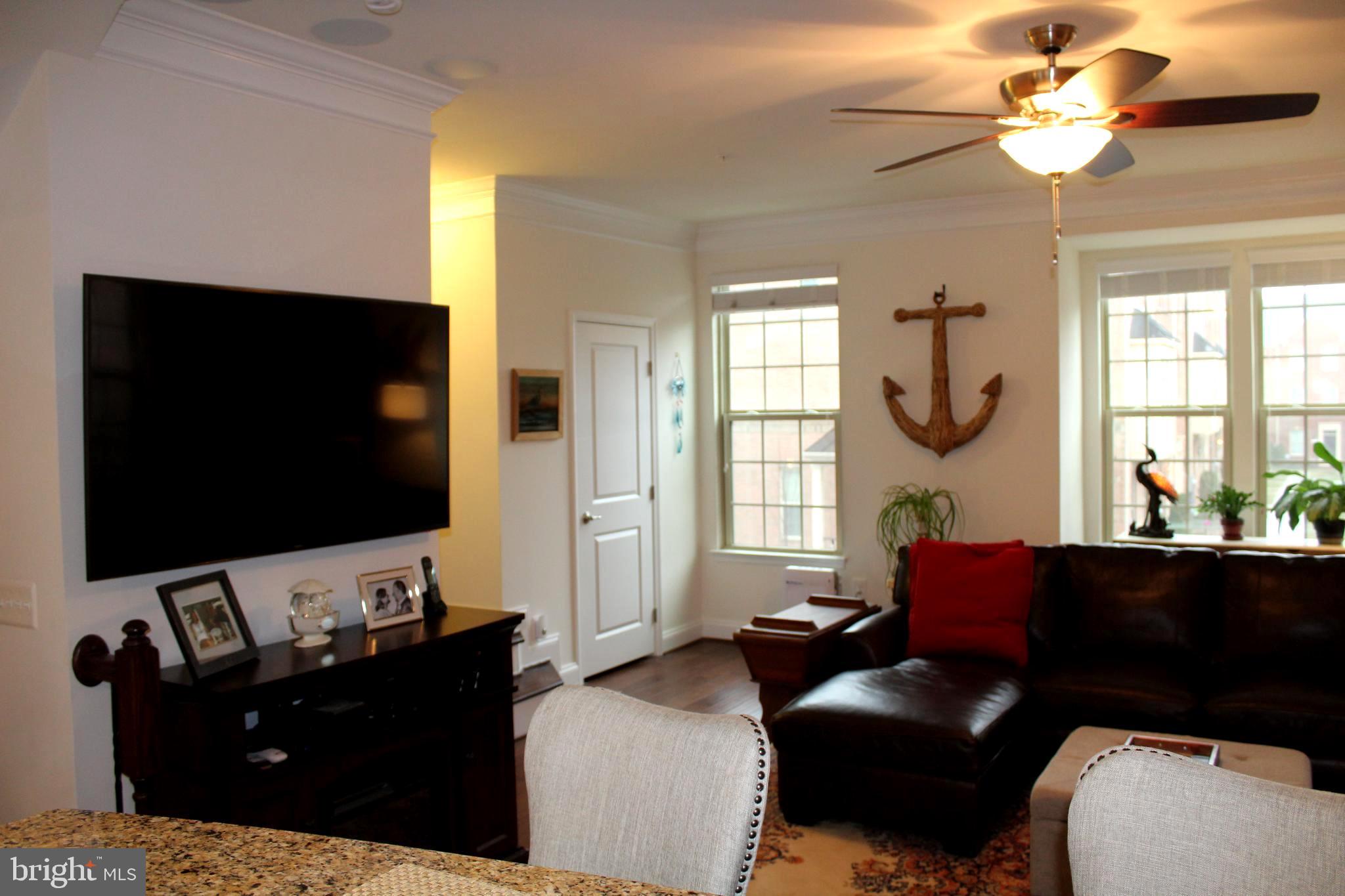 823 South Macon Street Baltimore, MD 21224 - Photo 5 of 30 View from the kitchen to the living room