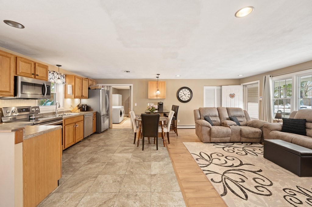 246 Theresa Road Bellingham, MA 02019 - Photo 8 of 42 Gallery Image 8