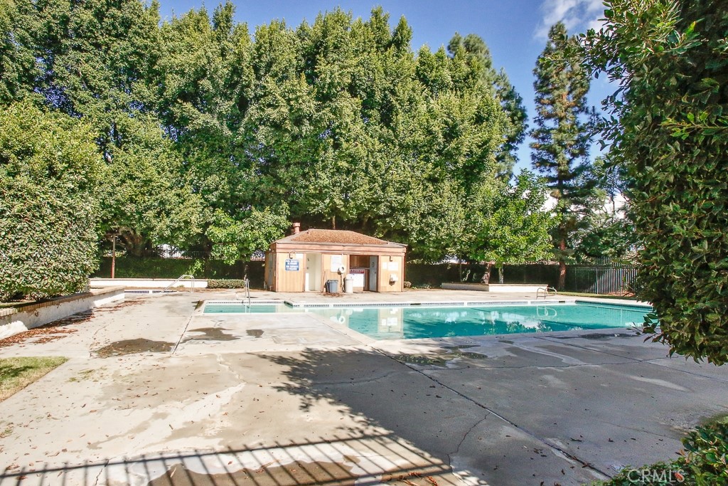 6637 Caro Street Paramount, CA 90723 - Photo 23 of 61 a house with a outdoor space