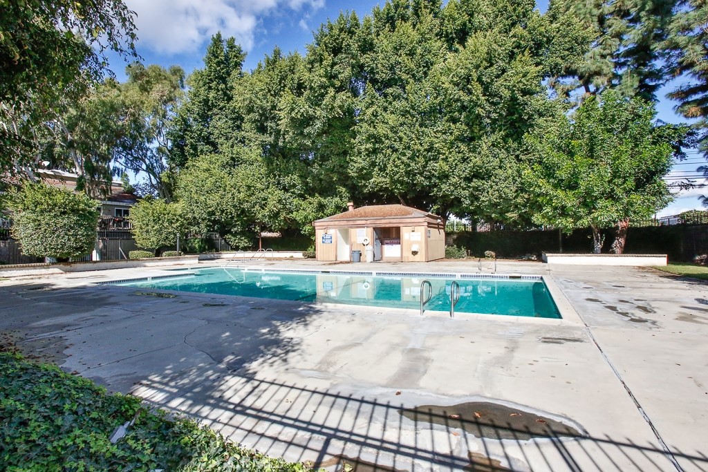 6637 Caro Street Paramount, CA 90723 - Photo 24 of 61 a view of a yard with plants