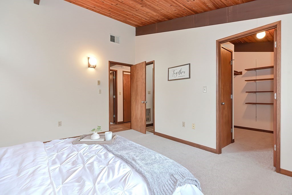 15 Ridgeview Road Franklin, MA 02038 - Photo 20 of 42 Gallery Image 20