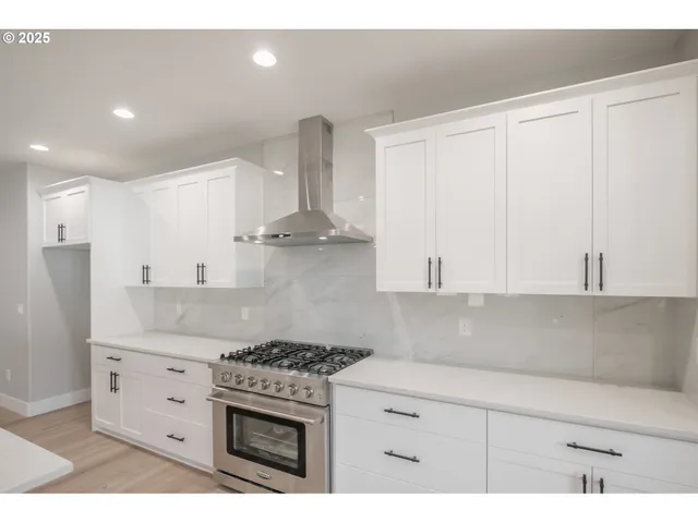 $689,000 | 7320 Tanglewood Avenue, Gleneden Beach, OR 97388