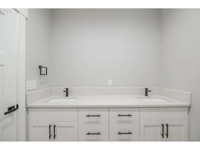 $689,000 | 7320 Tanglewood Avenue, Gleneden Beach, OR 97388