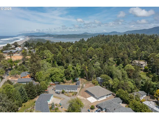 $689,000 | 7320 Tanglewood Avenue, Gleneden Beach, OR 97388