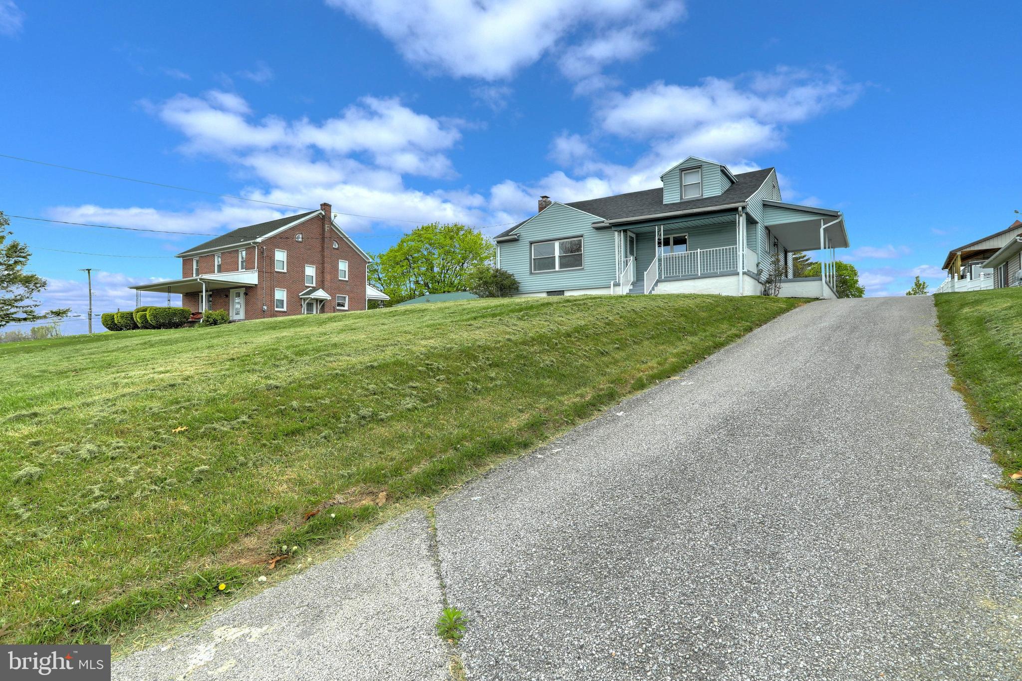 923 Hanover Road York, PA 17408 - Photo 7 of 29 Gallery Image 7