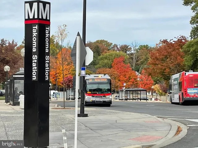 $1,800 | 509 Peabody Street Northwest, Unit 3, Washington, DC 20011